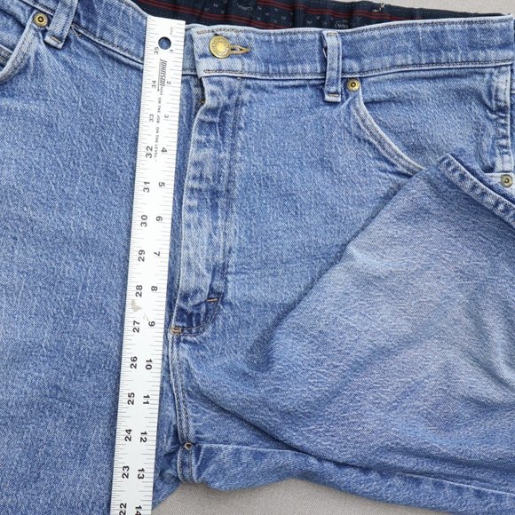 WRANGLER COMFORT 38x29 Denim Medium Wash Americana Preppy Classic Cabin Core - Picture 3 of 7